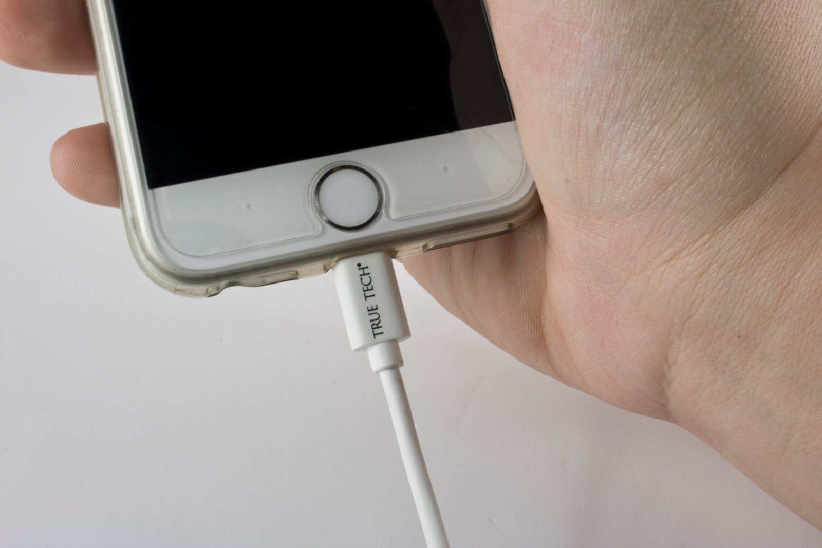 11-454-6 Lightning to USB-A 3FT Classic Cable - Image 5